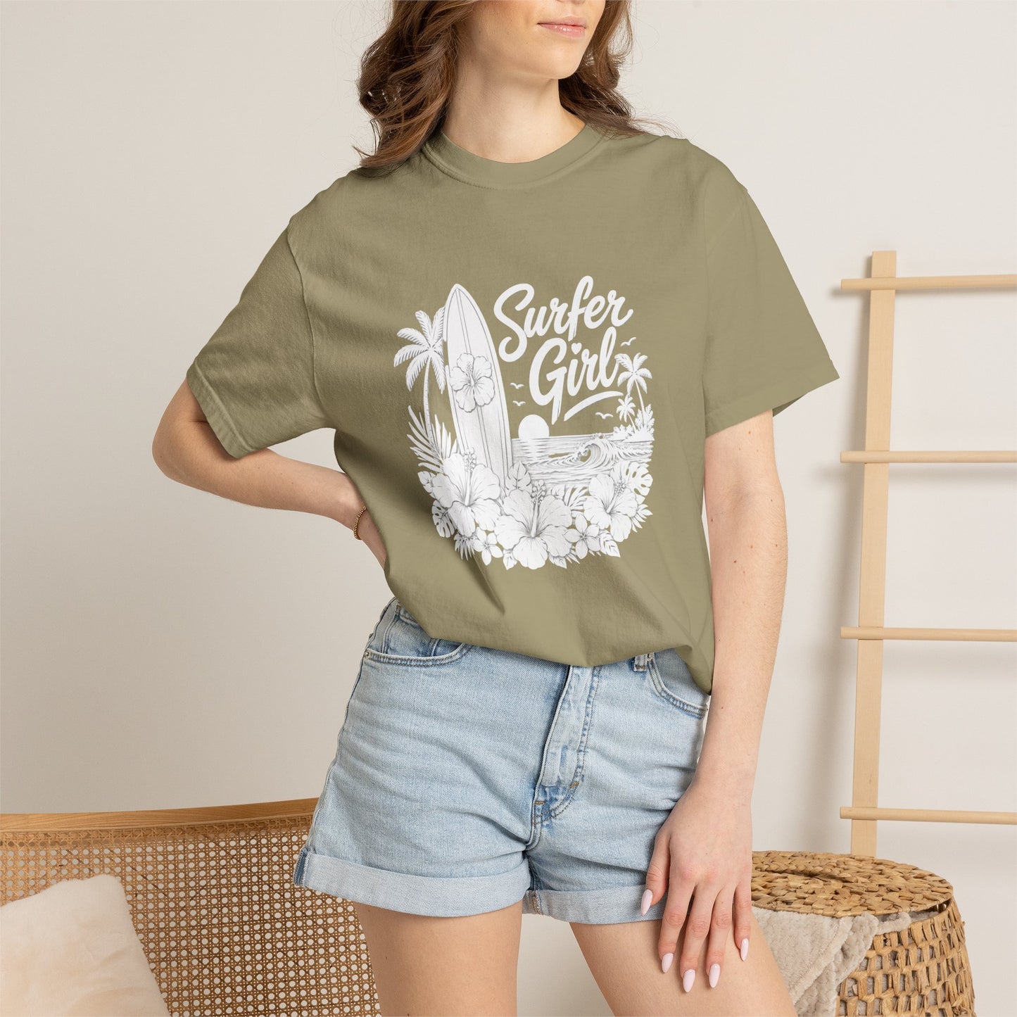 Surfer Girl Graphic Tee — Vintage Beach Surf T‑Shirt